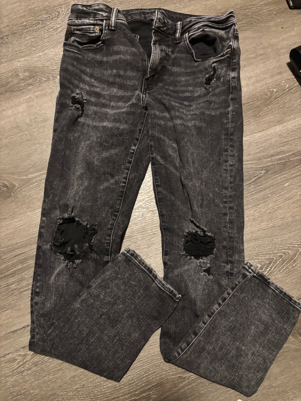 American Eagle Outfitters Black Distressed Skinny Jeans